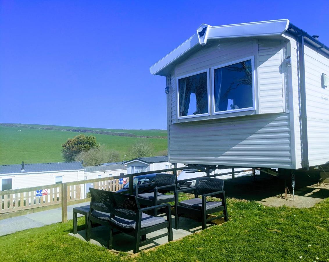4 Berth Couples And Family Caravan In Beautiful Newquay Bay Resort Exteriér fotografie